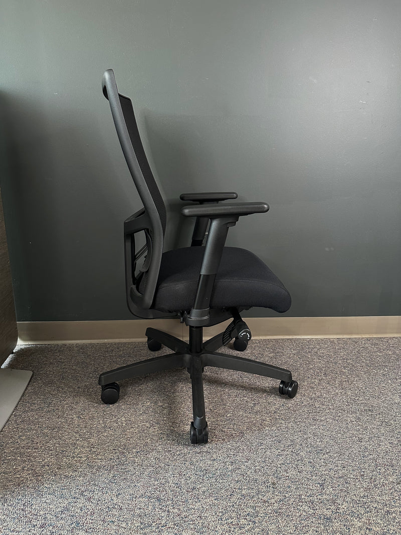 HON Ignition 2.0 Mesh/Fabric Computer and Desk Chair, Black (HONI2M2AMLCPIP) | Used/Pre-Owned