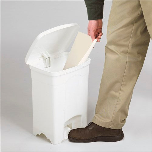 Plastic Step-On Receptacle, 4-Gallon