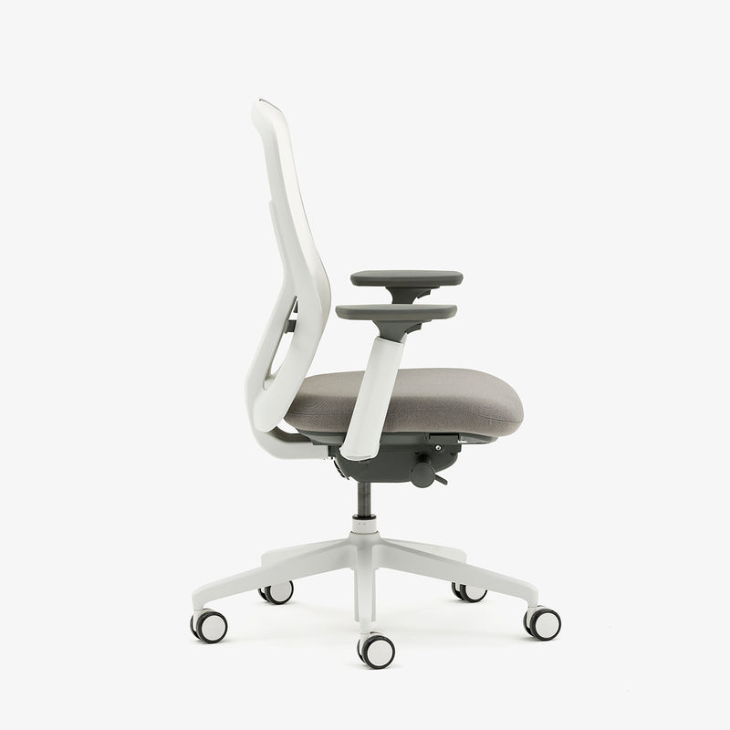 Ousby Chair With Arms